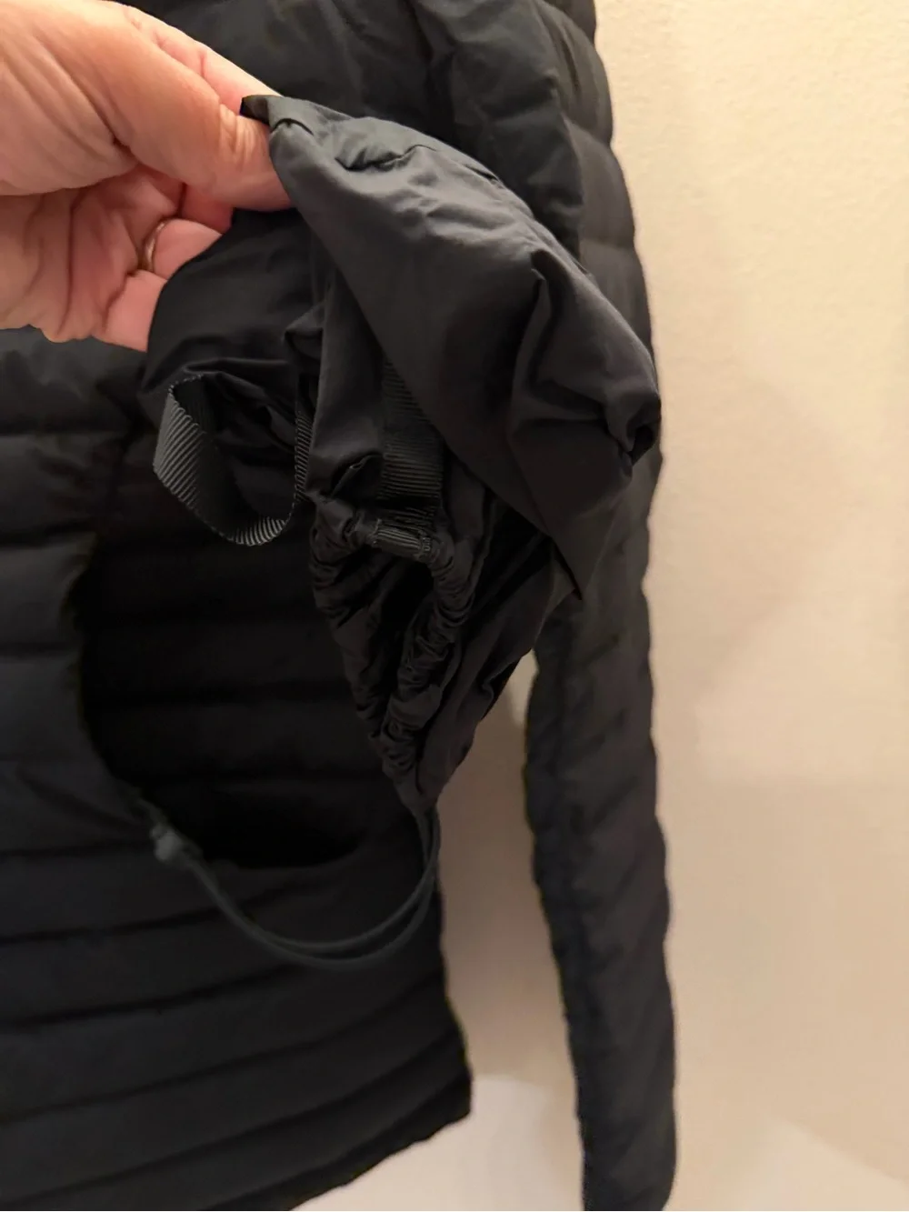 Lululemon Pack It Down Jacket Black Size 6 Hooded Goose Down AS IS Broken Zipper